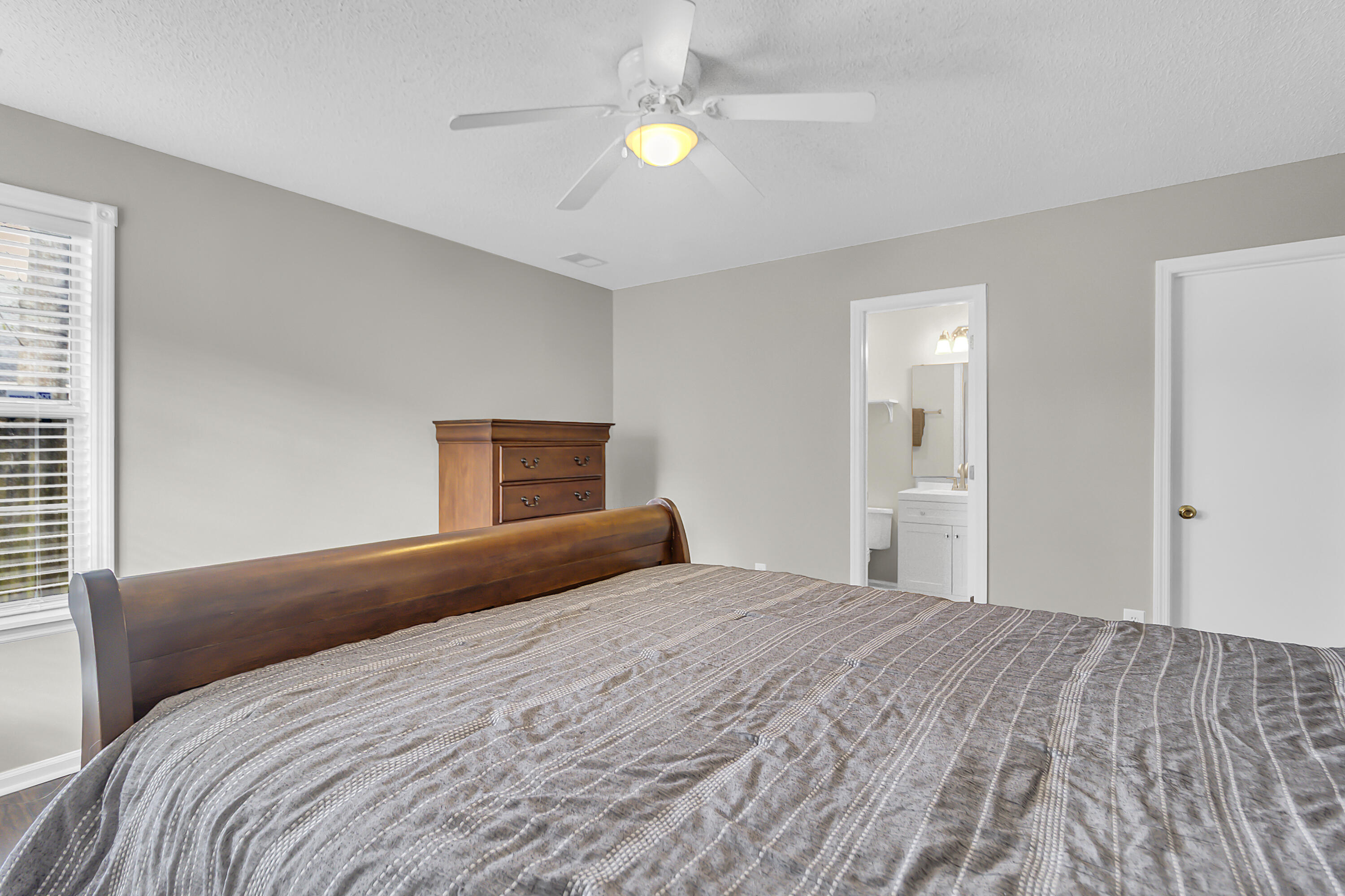 222 Lytham Court Charleston, SC 29414 - Photo 20 of 41 222 Lytham Ct -Tidalcreekphoto- (39)