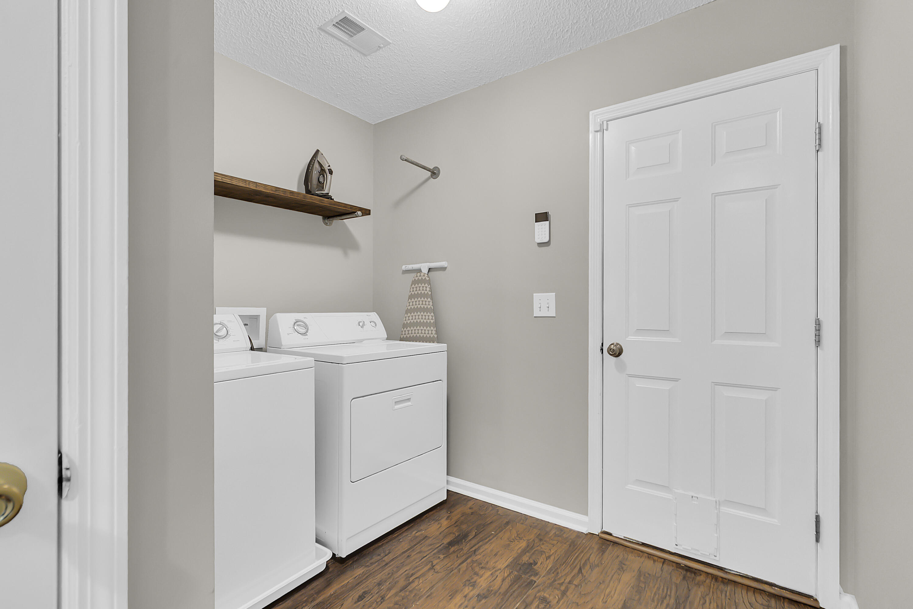 222 Lytham Court Charleston, SC 29414 - Photo 28 of 41 222 Lytham Ct -Tidalcreekphoto- (30)