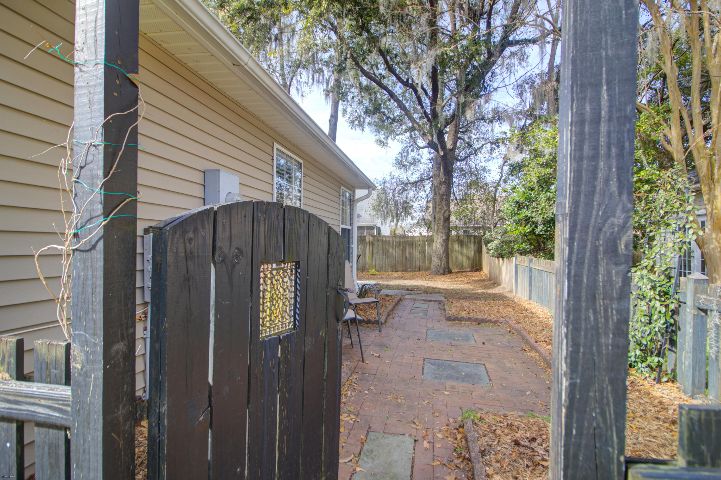 222 Lytham Court Charleston, SC 29414 - Photo 31 of 41 222 Lytham Ct -Tidalcreekphoto- (4)