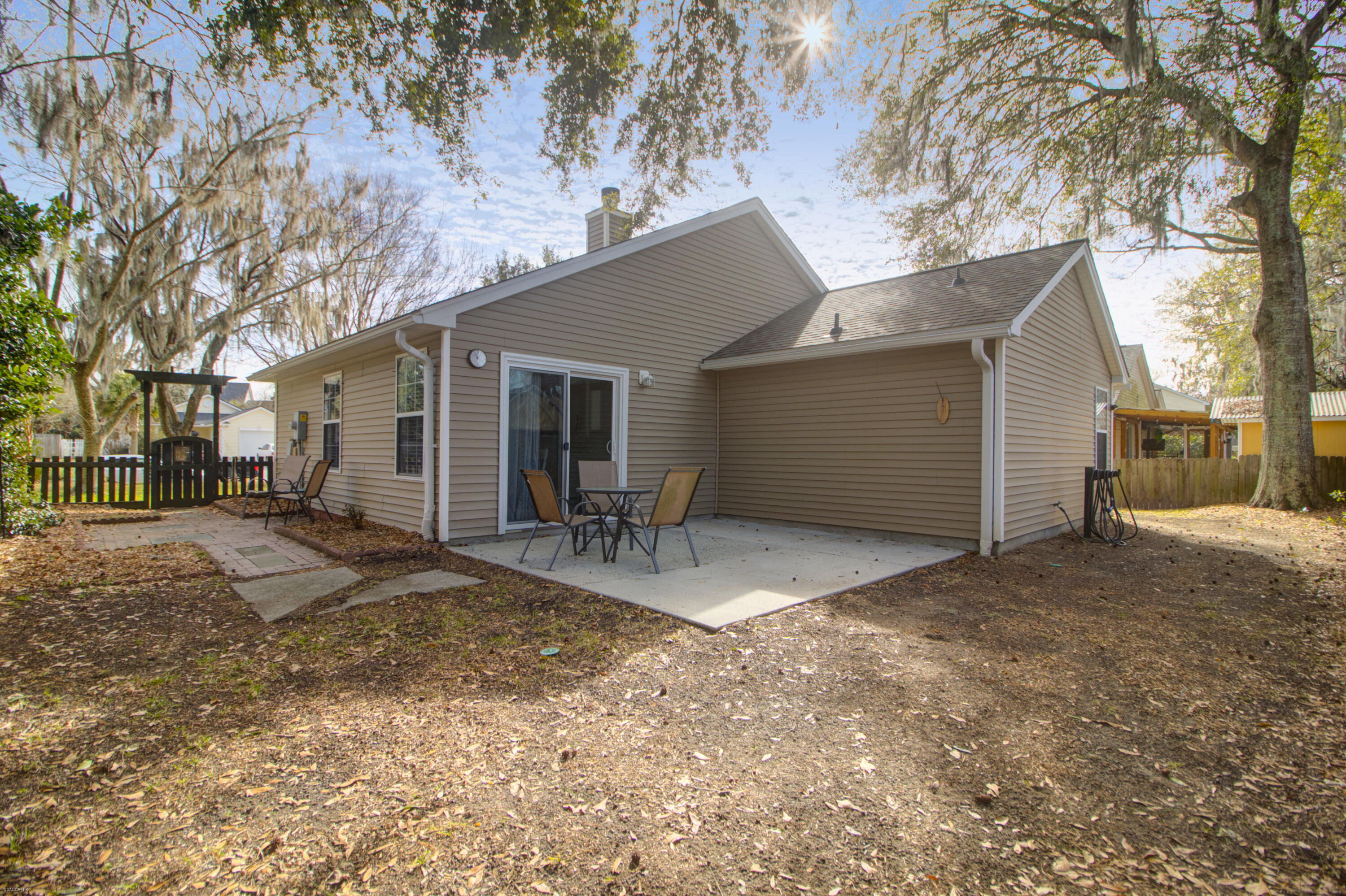 222 Lytham Court Charleston, SC 29414 - Photo 33 of 41 222 Lytham Ct -Tidalcreekphoto- (5)