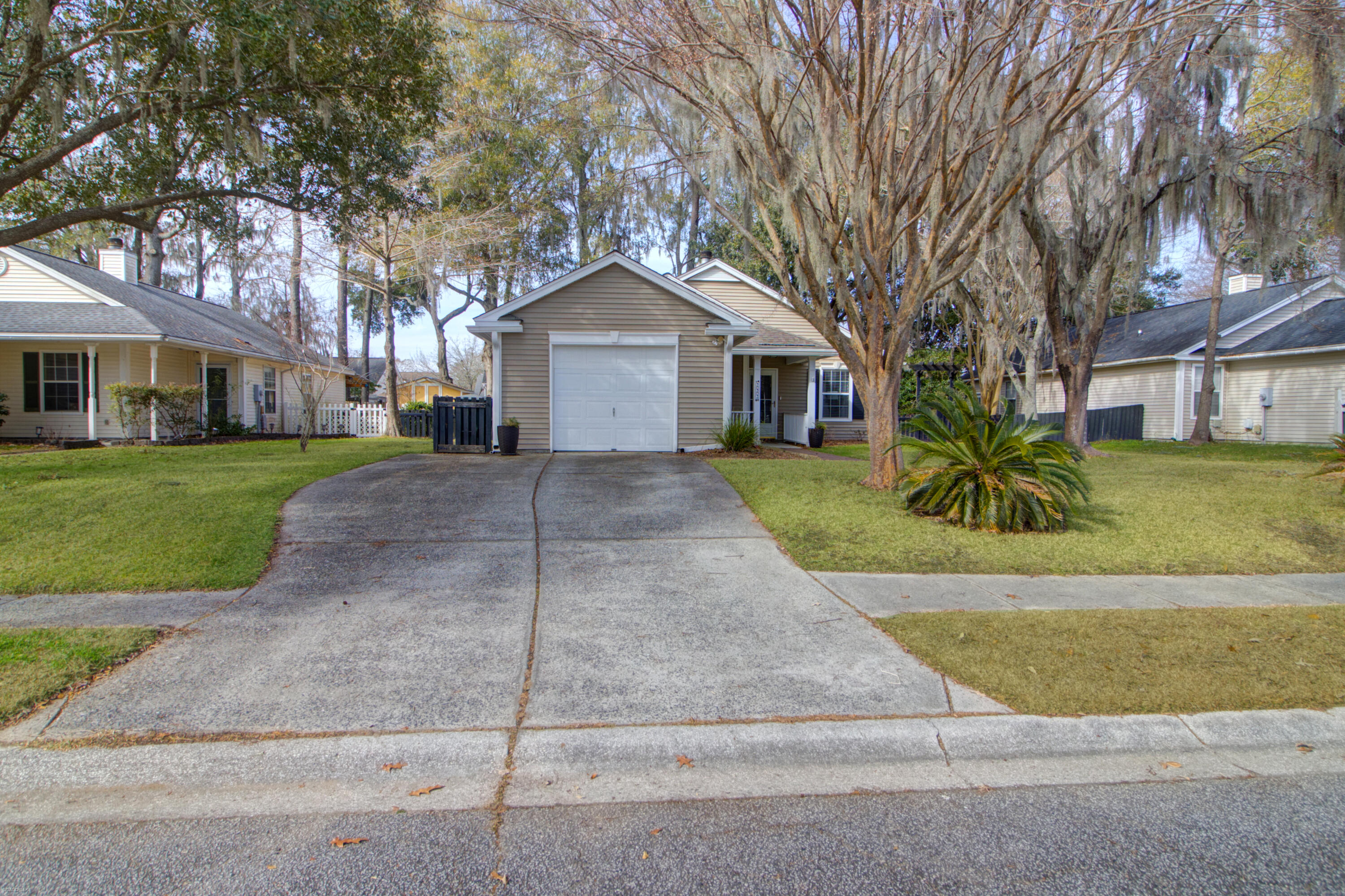 222 Lytham Court Charleston, SC 29414 - Photo 41 of 41 222 Lytham Ct -Tidalcreekphoto- (40)