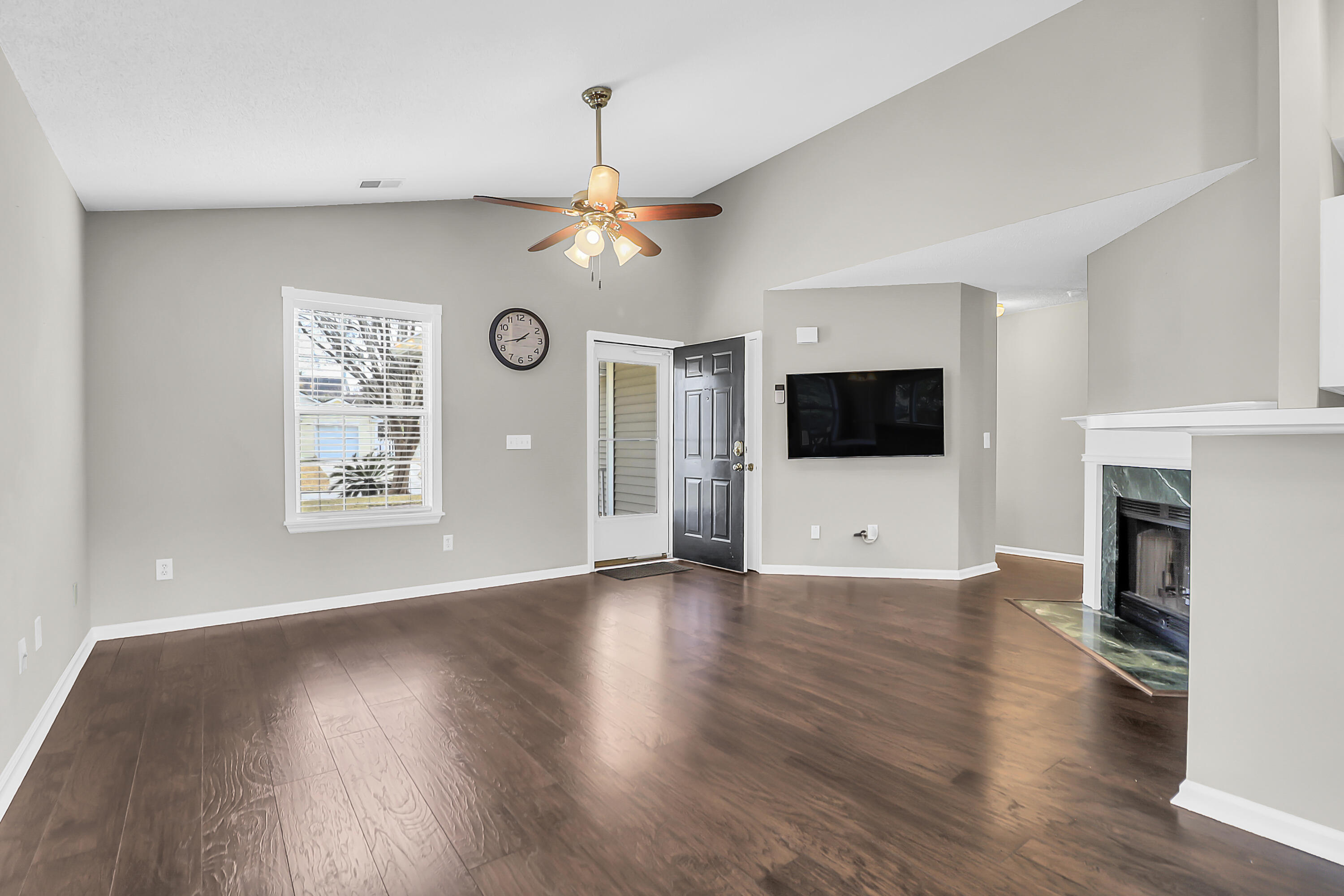 222 Lytham Court Charleston, SC 29414 - Photo 6 of 41 222 Lytham Ct -Tidalcreekphoto- (14)