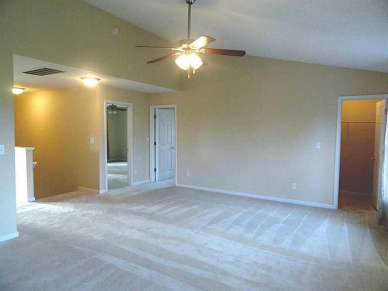 8147 Garden Ridge Road Indianapolis, IN 46237 - Photo 12 of 24 Gallery Image 12