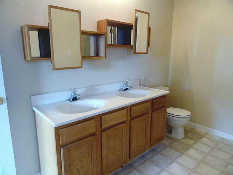 8147 Garden Ridge Road Indianapolis, IN 46237 - Photo 22 of 24 Gallery Image 22