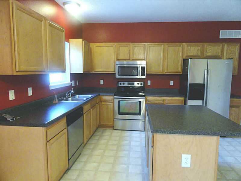 8147 Garden Ridge Road Indianapolis, IN 46237 - Photo 10 of 24 Gallery Image 10