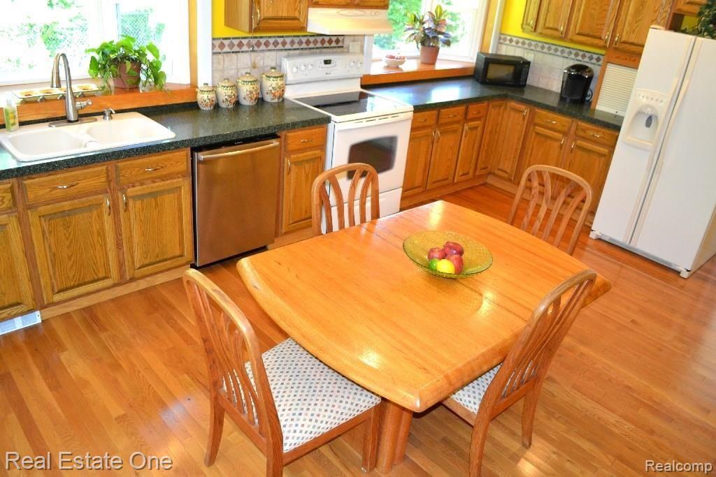 30570 West 11 Mile Road Farmington, MI 48334 - Photo 15 of 40 27.jpg