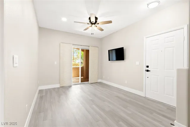 $184,990 | 5751 East Hacienda Avenue, Unit 159, Las Vegas, NV 89122