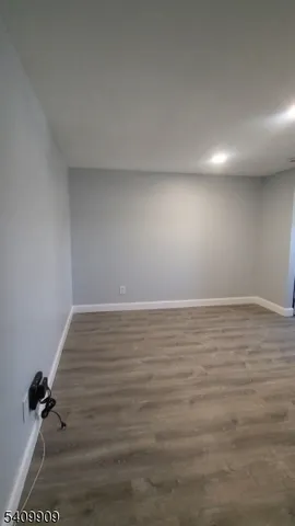 $1,850 | 123 West 1st Avenue, Roselle, NJ 07203