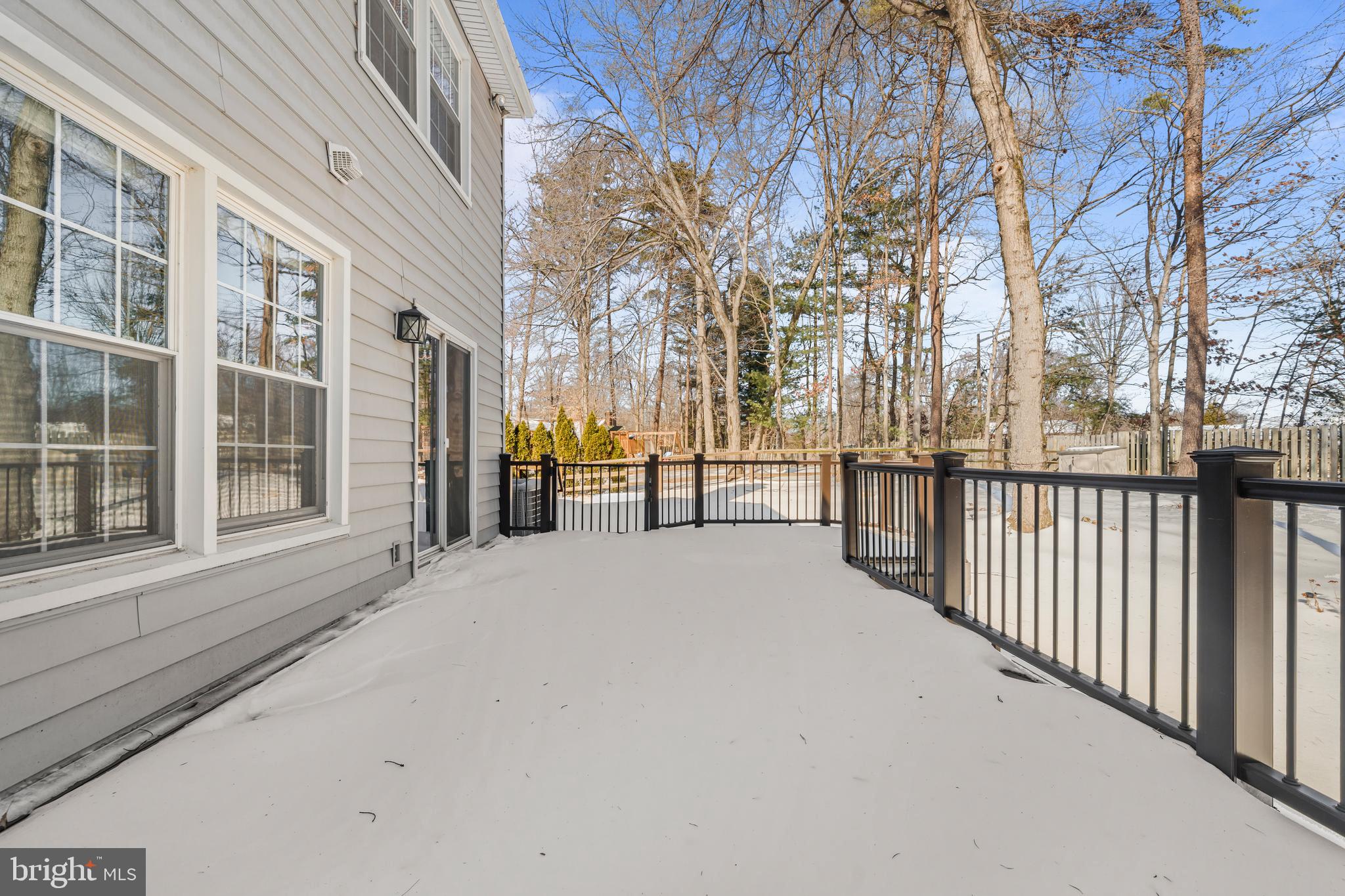 8309 Magic Leaf Road Springfield, VA 22153 - Photo 58 of 64 Large Composite Deck
