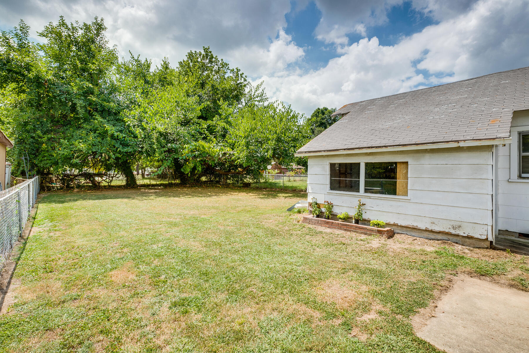 1613 Spring Street Kingsport, TN 37664 - Photo 34 of 39 039