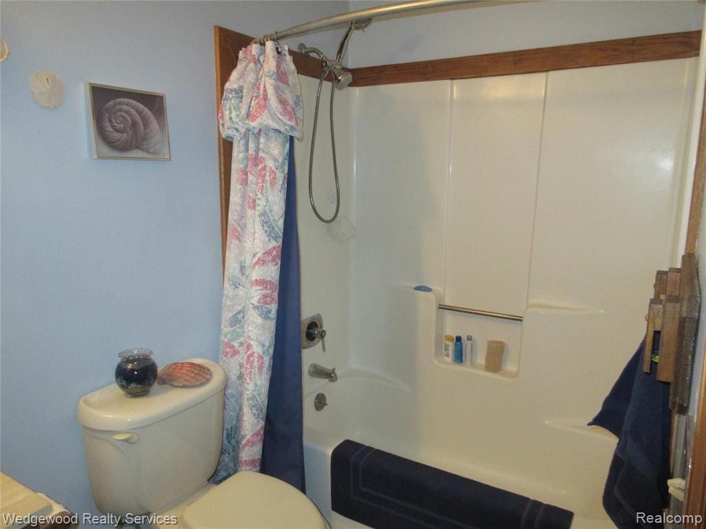 2888 North Nicholson Road Fowlerville, MI 48836 - Photo 26 of 60