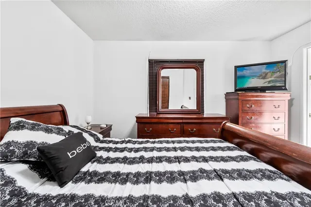 $998,000 | 6601 Chapman Avenue, Garden Grove, CA 92845