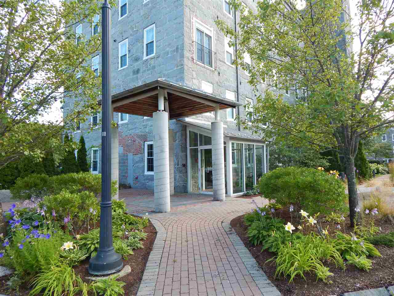 6 Bay Road, Unit 15 Newmarket, NH 03857 - Photo 29 of 34