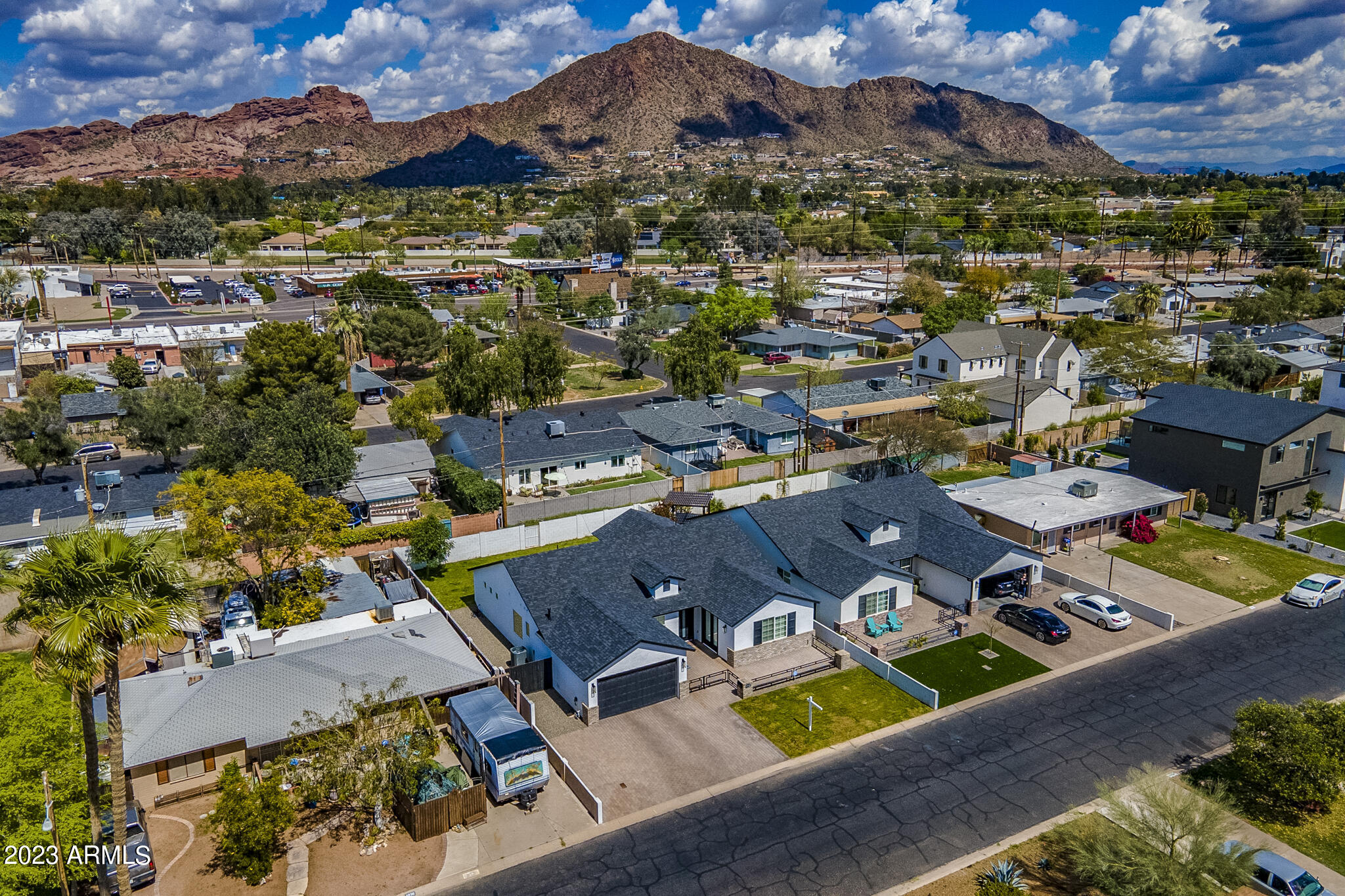 4842 East Piccadilly Road Phoenix, AZ 85018 - Photo 36 of 37 Camelback Views