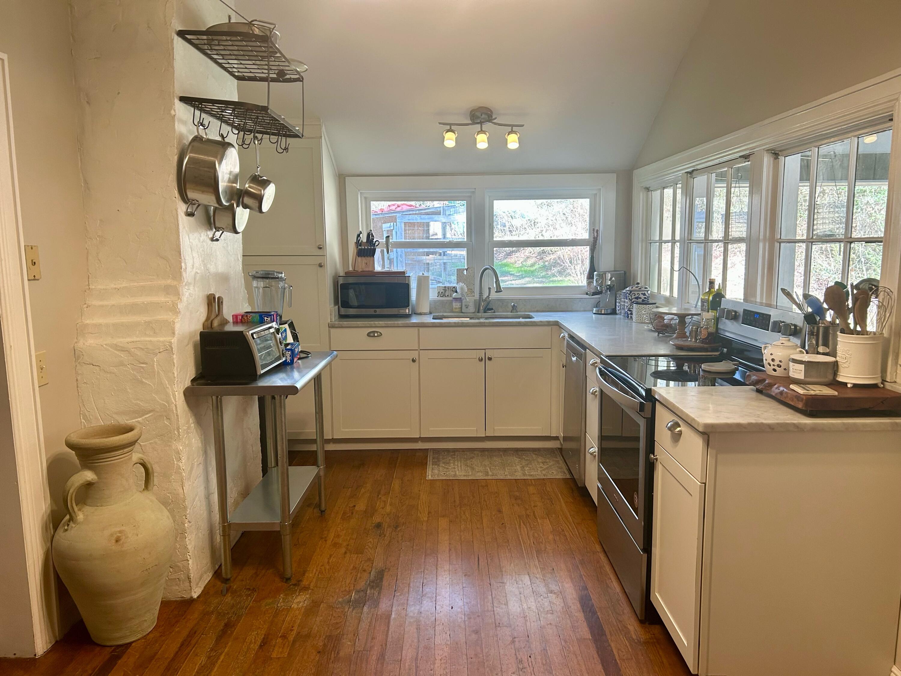 311 Tims Way Hixson, TN 37343 - Photo 7 of 28 26-01-2026-16-57-38