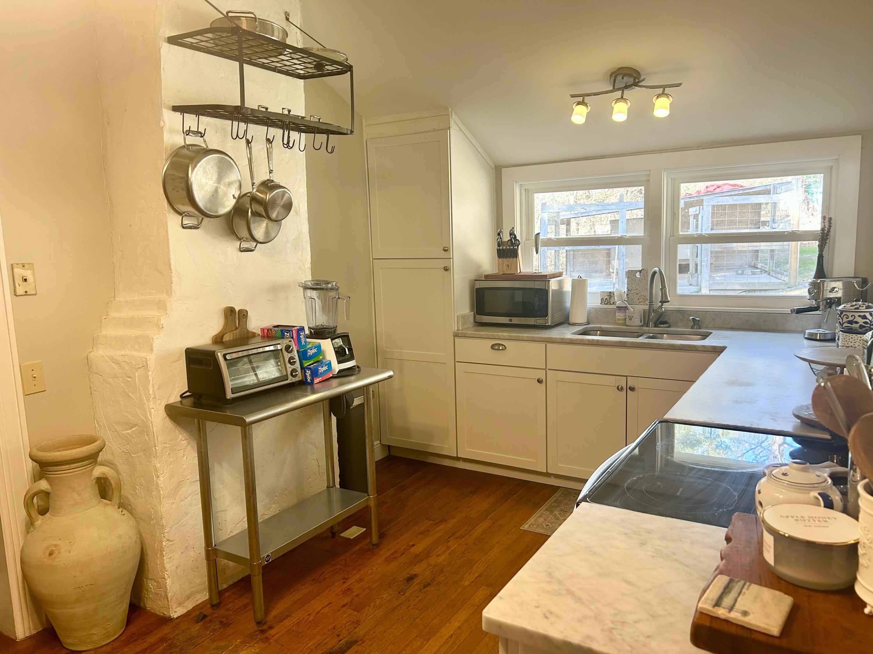 311 Tims Way Hixson, TN 37343 - Photo 8 of 28 26-01-2026-16-56-00