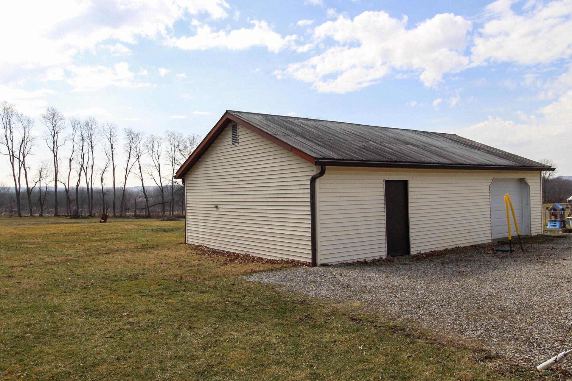 8091 Cincinnati-Zanesville Road Southwest Amanda, OH 43102 - Photo 23 of 24 Out building