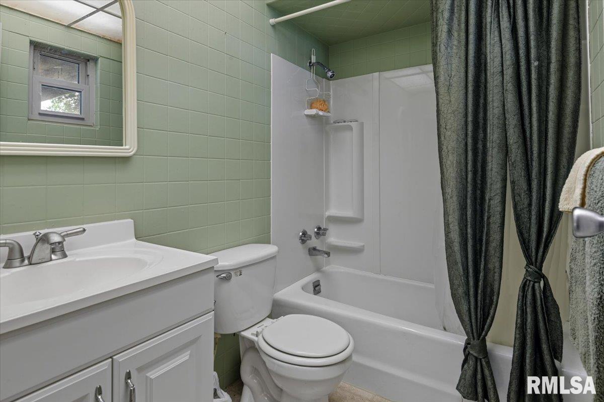 1013 East Lake Shore Drive Springfield, IL 62712 - Photo 66 of 82