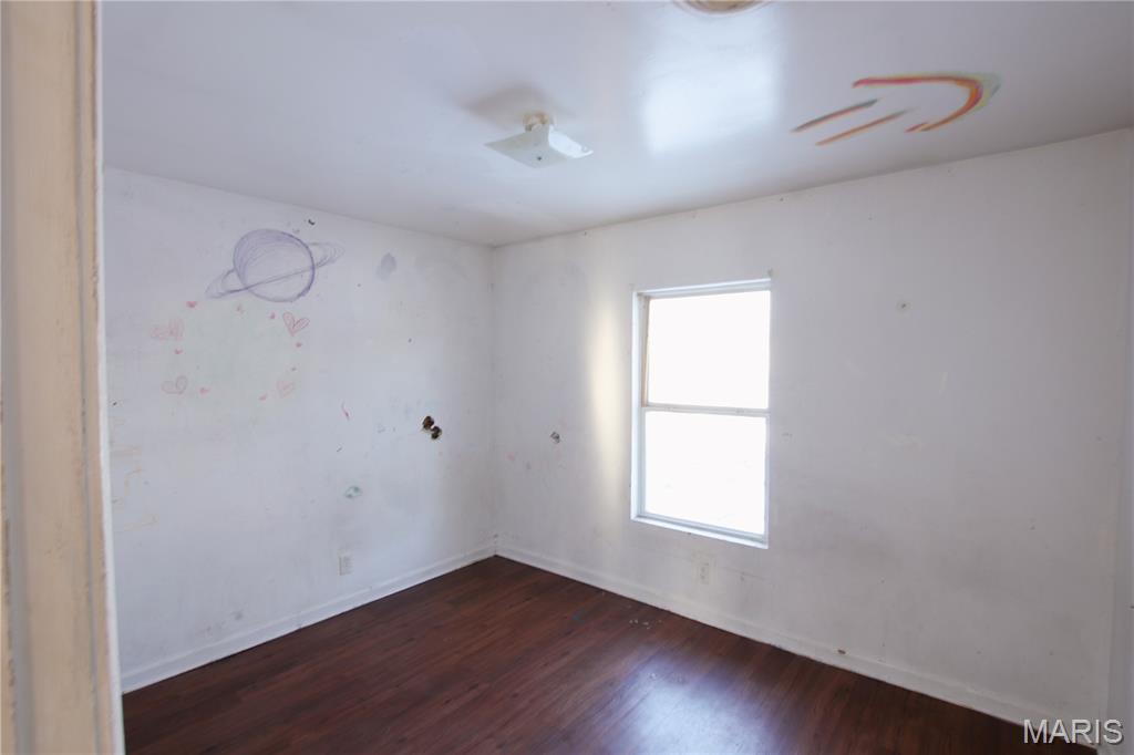 210 Taylor Street Sullivan, MO 63080 - Photo 9 of 10