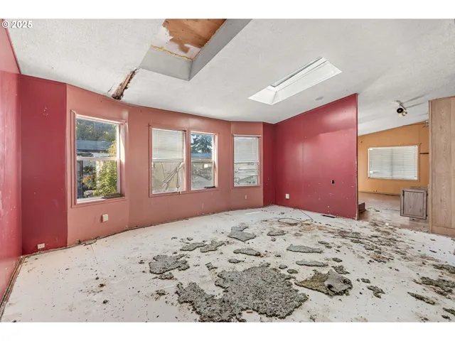 $32,500 | 300 Southeast Goodnight Avenue, Unit 21, Corvallis, OR 97333