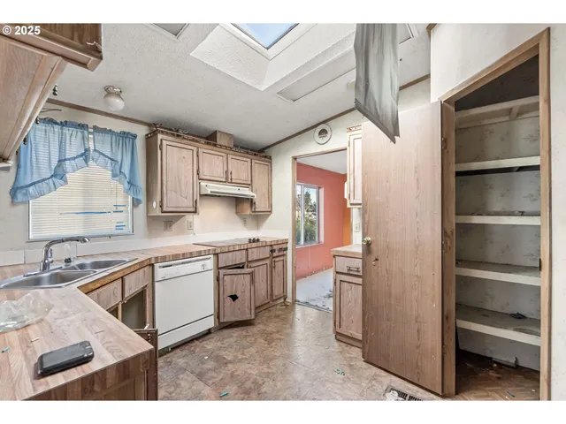 $32,500 | 300 Southeast Goodnight Avenue, Unit 21, Corvallis, OR 97333