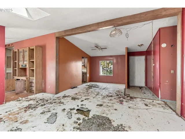 $32,500 | 300 Southeast Goodnight Avenue, Unit 21, Corvallis, OR 97333