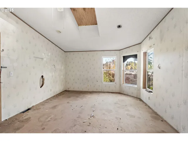 $32,500 | 300 Southeast Goodnight Avenue, Unit 21, Corvallis, OR 97333