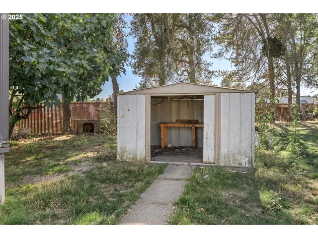 $32,500 | 300 Southeast Goodnight Avenue, Unit 21, Corvallis, OR 97333