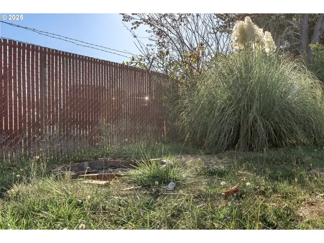 $32,500 | 300 Southeast Goodnight Avenue, Unit 21, Corvallis, OR 97333