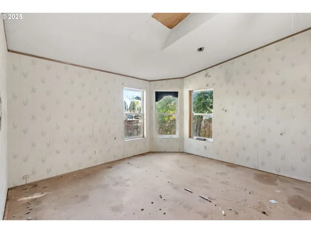 $32,500 | 300 Southeast Goodnight Avenue, Unit 21, Corvallis, OR 97333