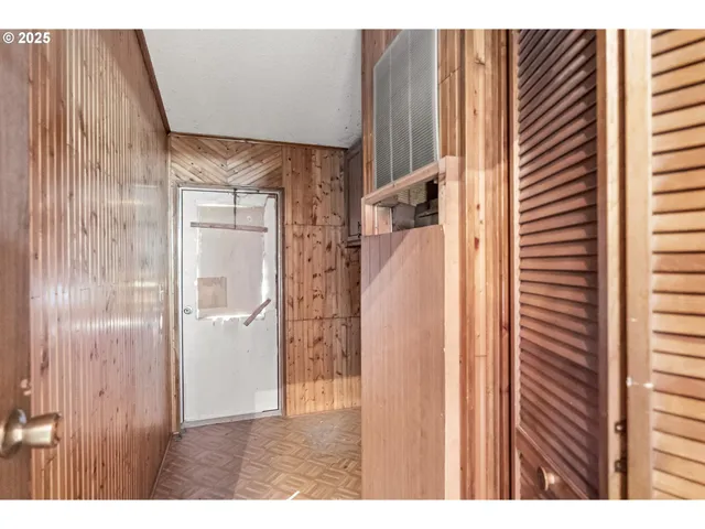 $32,500 | 300 Southeast Goodnight Avenue, Unit 21, Corvallis, OR 97333