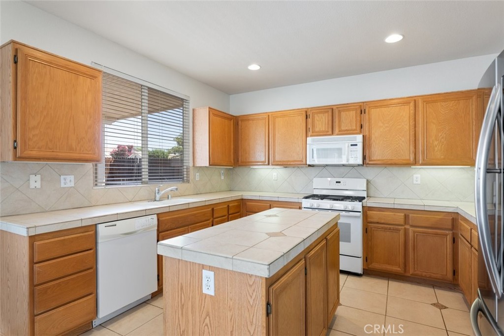 25460 Ridgemoor Road Menifee, CA 92586 - Photo 13 of 39