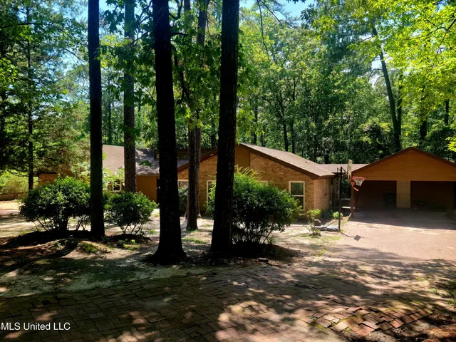 $268,999 | 54 Pinewood Drive, Petal, MS 39465