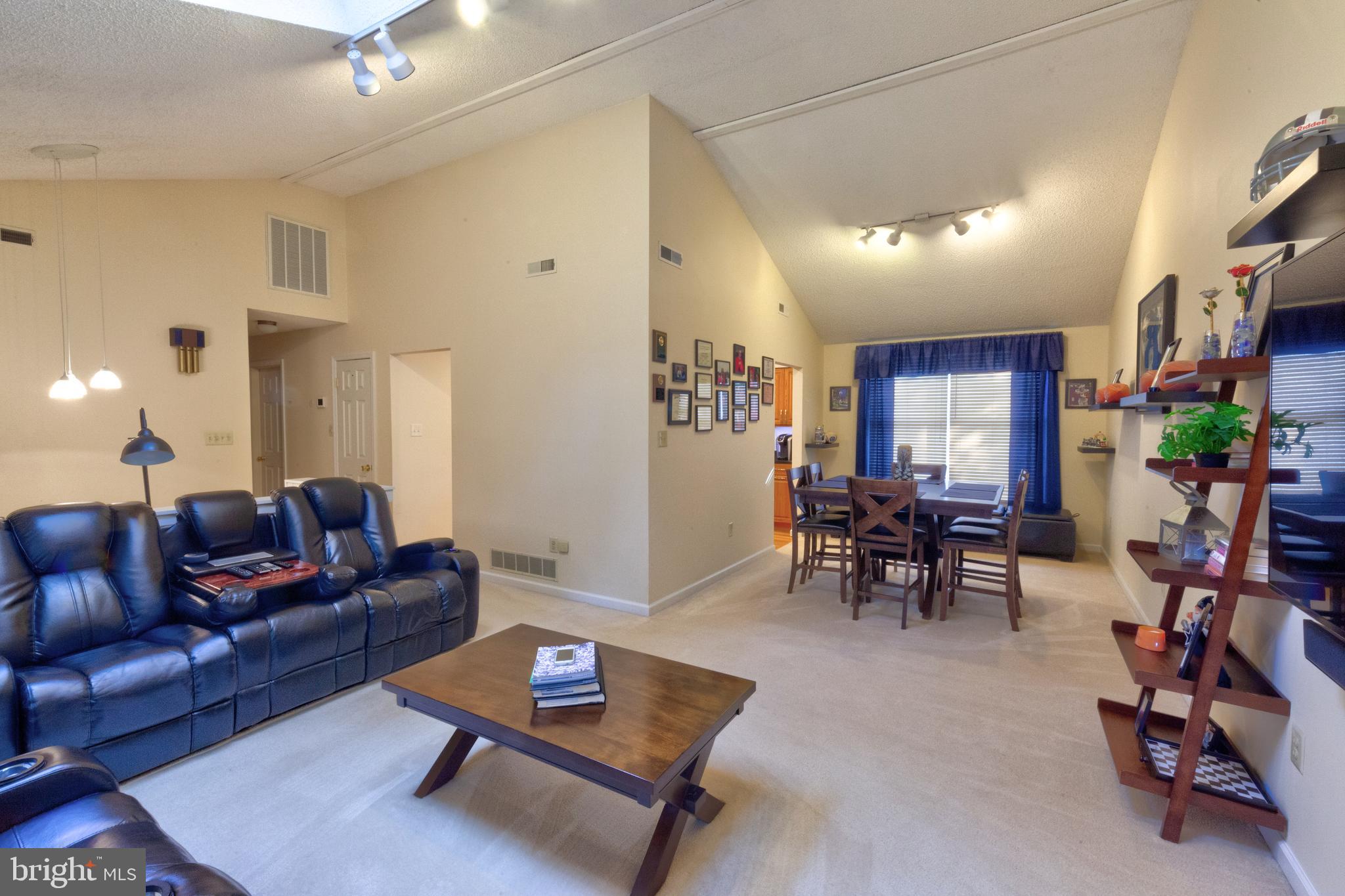 481 Violet Street Monroeville, NJ 08343 - Photo 5 of 41 Gallery Image 5