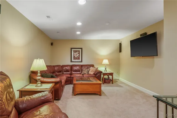 $759,900 | 301 Starksboro Drive, Camillus, NY 13031