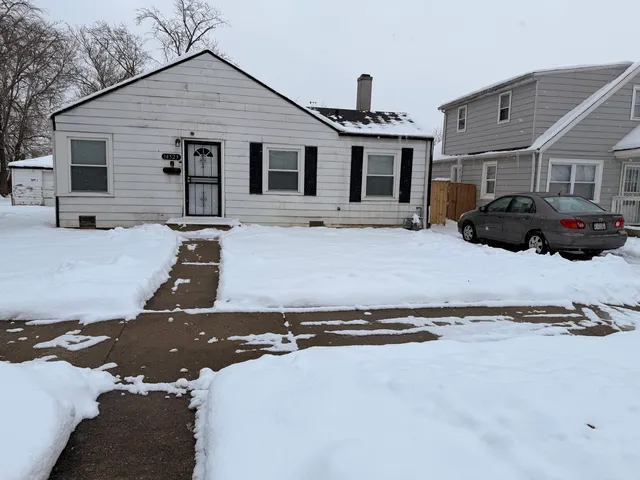 $129,000 | 14523 Justine Street, Harvey, IL 60426