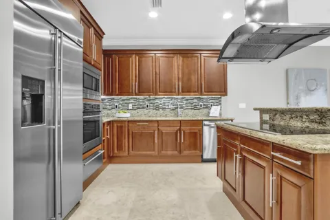 $1,150,000 | 1362 Bayview Drive, Fort Lauderdale, FL 33304