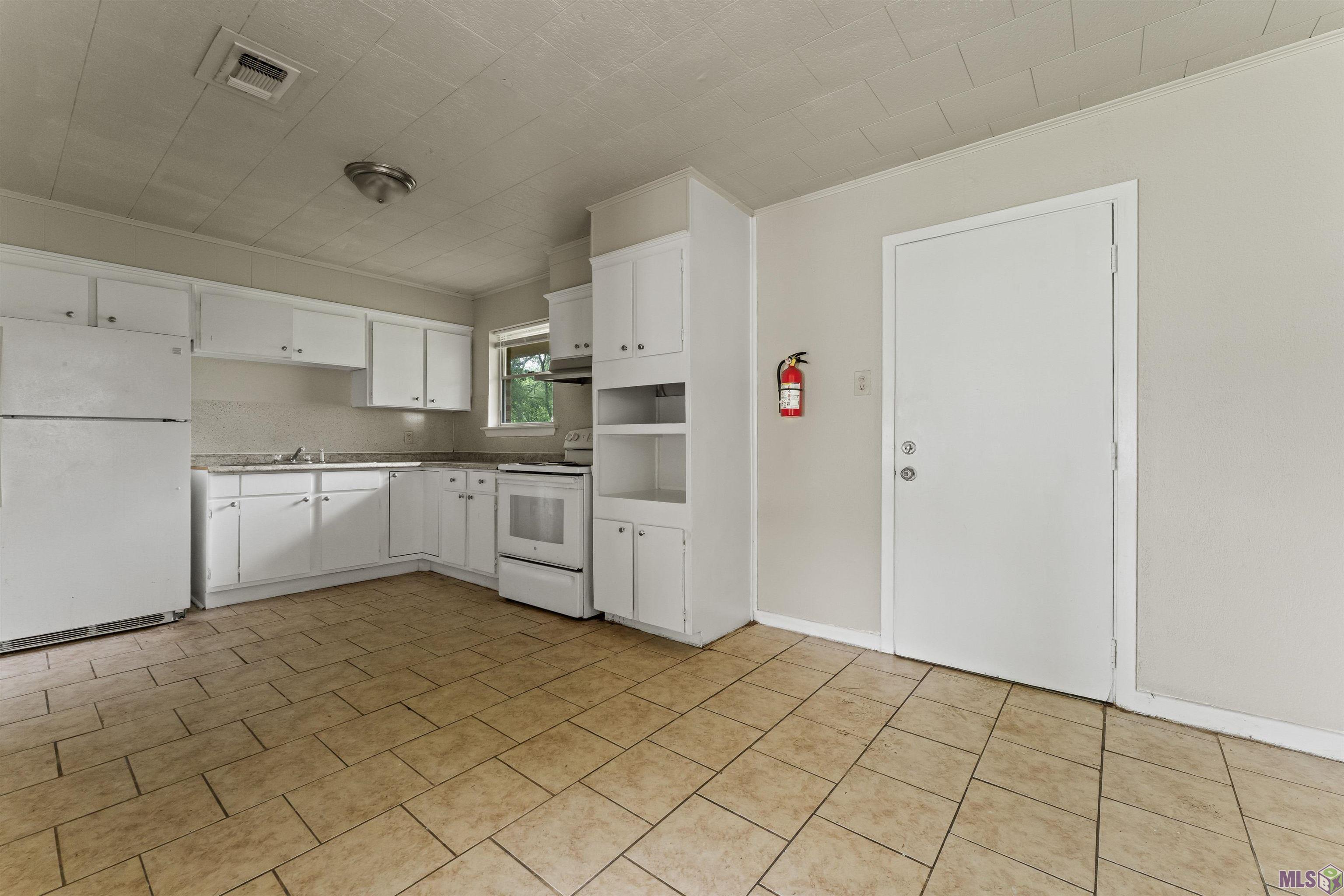 2421 Mchugh Road Baker, LA 70714 - Photo 6 of 17