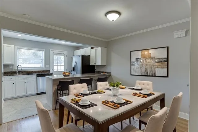 $1,595 | 4282 Roswell Road Northeast, Unit D2, Atlanta, GA 30342