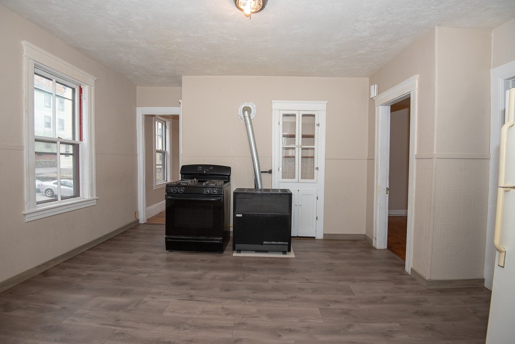 78 Gage Street Worcester, MA 01604 - Photo 15 of 30