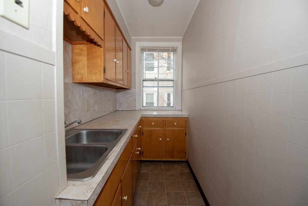 78 Gage Street Worcester, MA 01604 - Photo 17 of 30