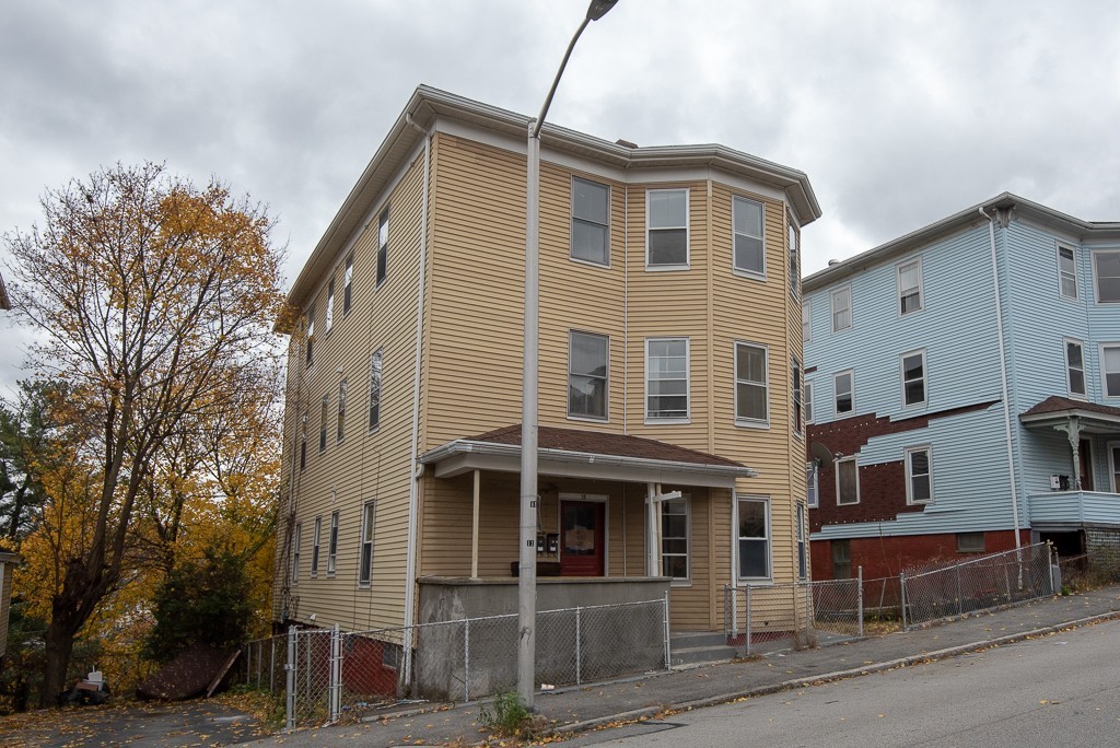 78 Gage Street Worcester, MA 01604 - Photo 2 of 30