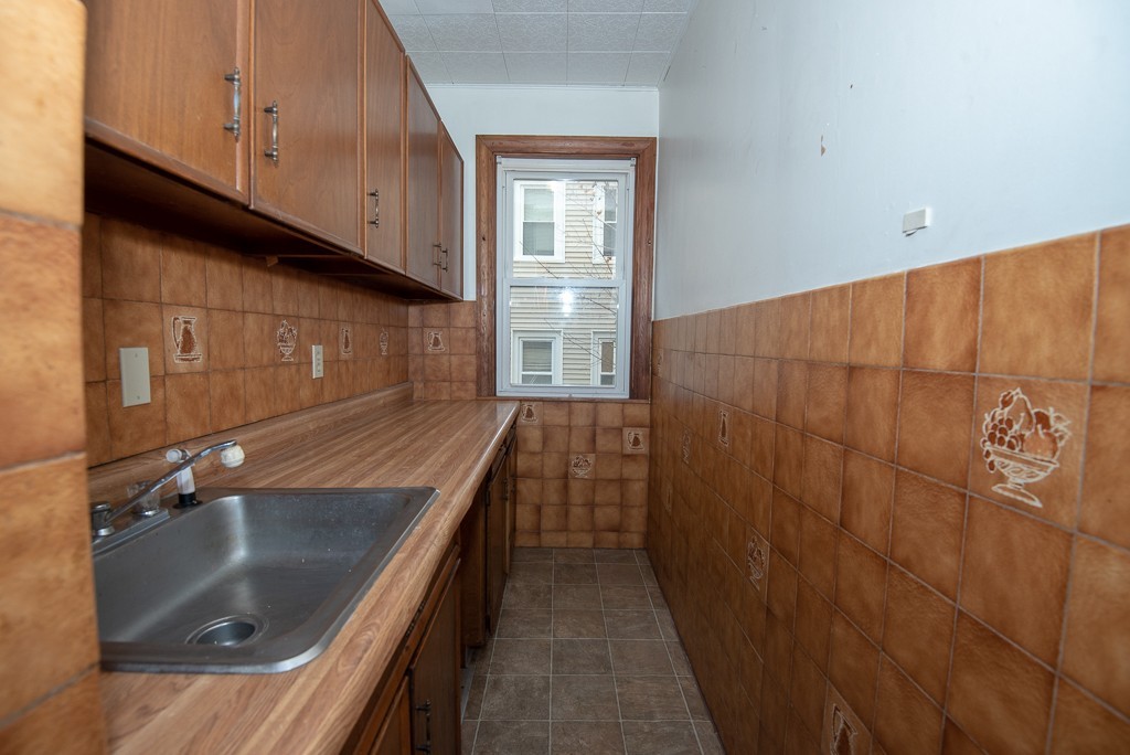 78 Gage Street Worcester, MA 01604 - Photo 28 of 30