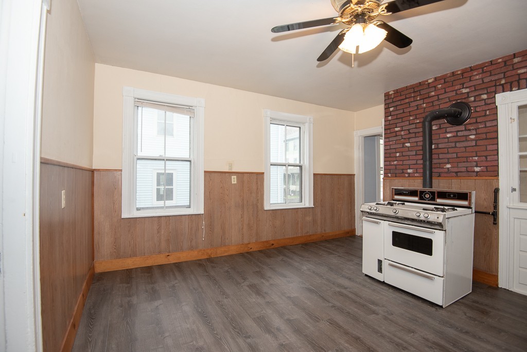 78 Gage Street Worcester, MA 01604 - Photo 5 of 30