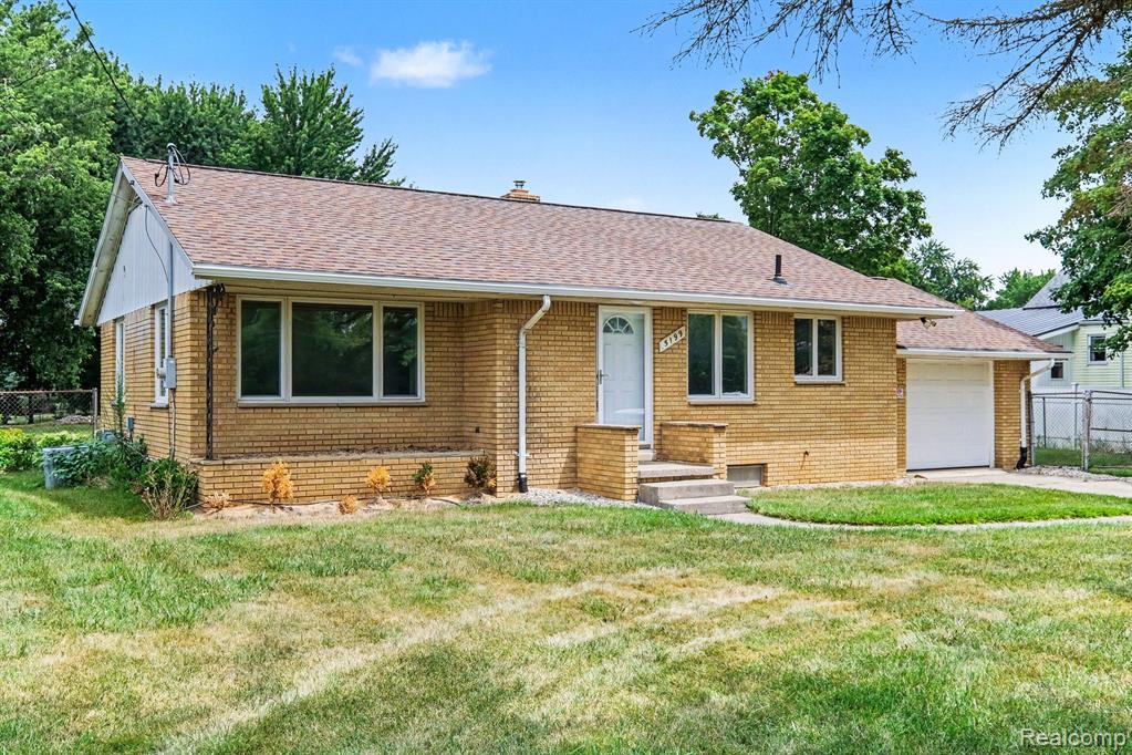 5199 Lapeer Road Burton, MI 48509 - Photo 4 of 19 Gallery Image 4