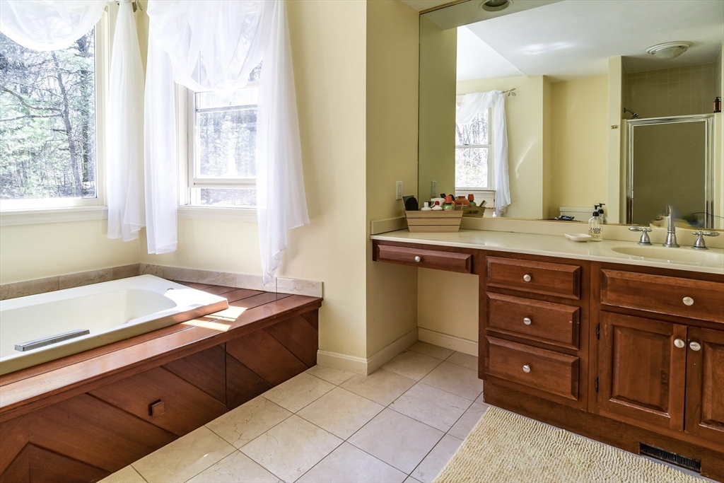 128 Upton Road Westborough, MA 01581 - Photo 17 of 23