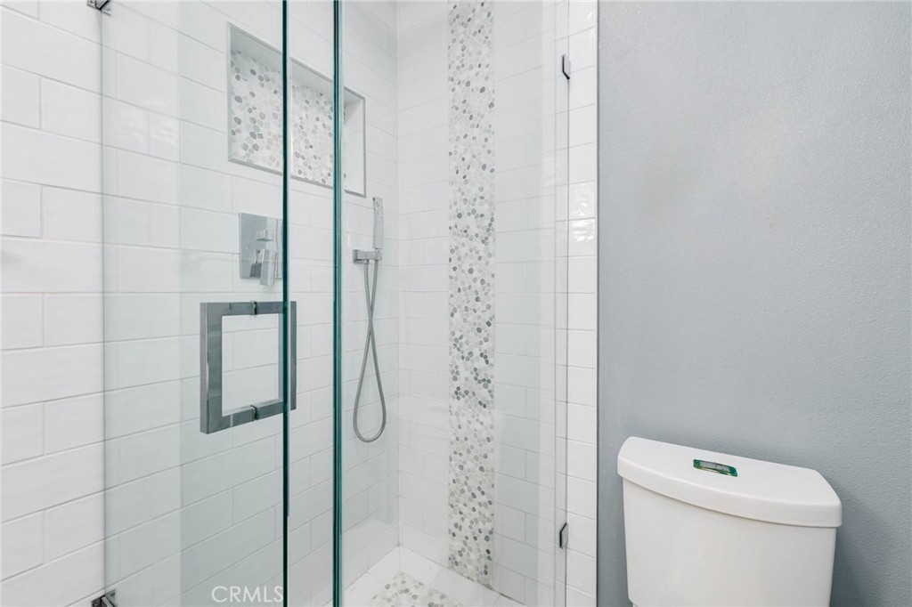 307 West 11th Street Azusa, CA 91702 - Photo 19 of 35