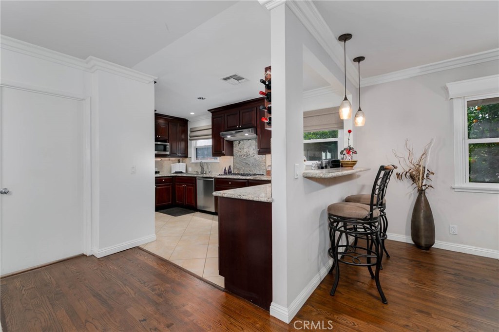 307 West 11th Street Azusa, CA 91702 - Photo 8 of 35