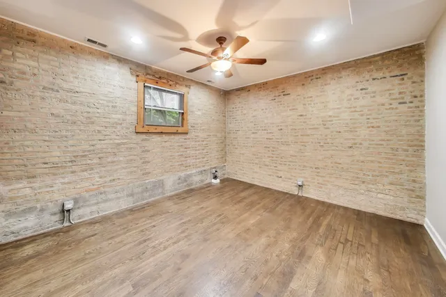 $165,000 | 1658 West Farwell Avenue, Unit GC, Chicago, IL 60626