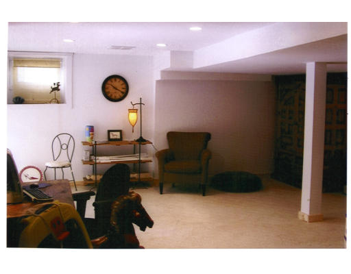 11 Simmons Road Hingham, MA 02043 - Photo 3 of 9 Gallery Image 3